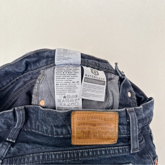 Levi's Womens 26 Wedgie Icon High Rise Cotton Jeans - Picture 11 of 16